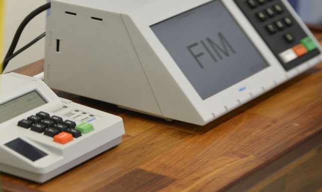 Prefeitos divergem sobre eleições unificadas em 2022