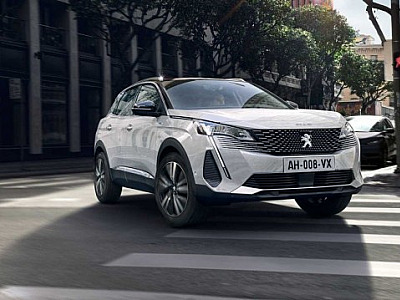 Novo Peugeot 3008 chega com interior sofisticado e elegante