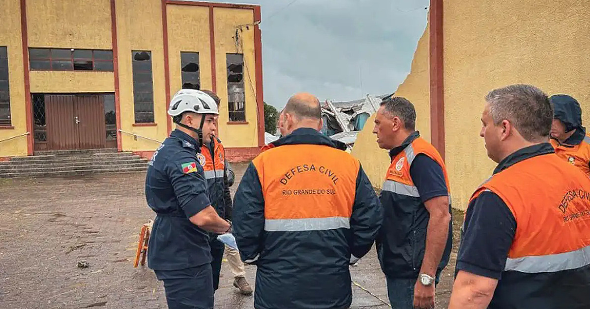 Tornado na Região Sul deixa três mortos em Santa Catarina