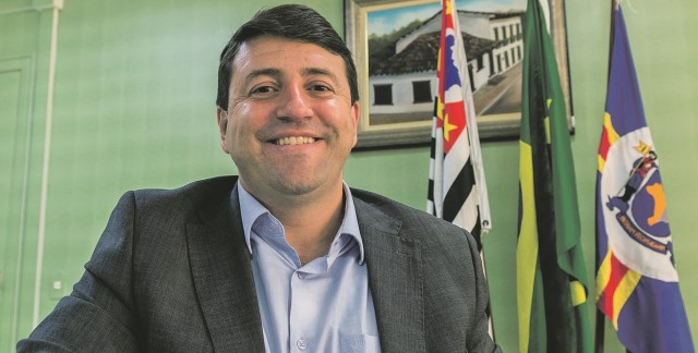 Prefeito Elvis Cezar aposta em seu legado para escolha de sucessor
