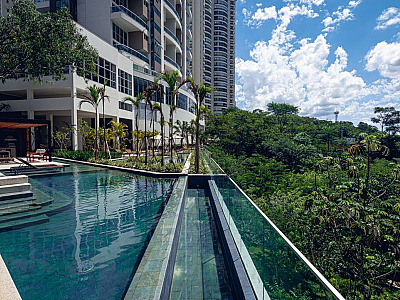 The Lake oferece unidades com pé-direito de 5,6 metros e quatro vagas de garagem