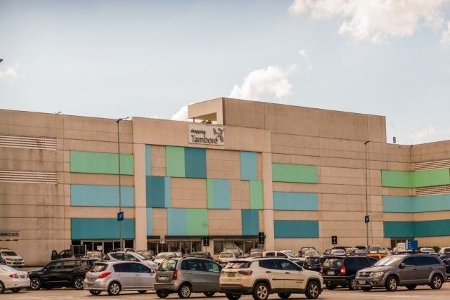 Lavoisier faz drive-thru de testes para Covid-19 no Shopping Tamboré