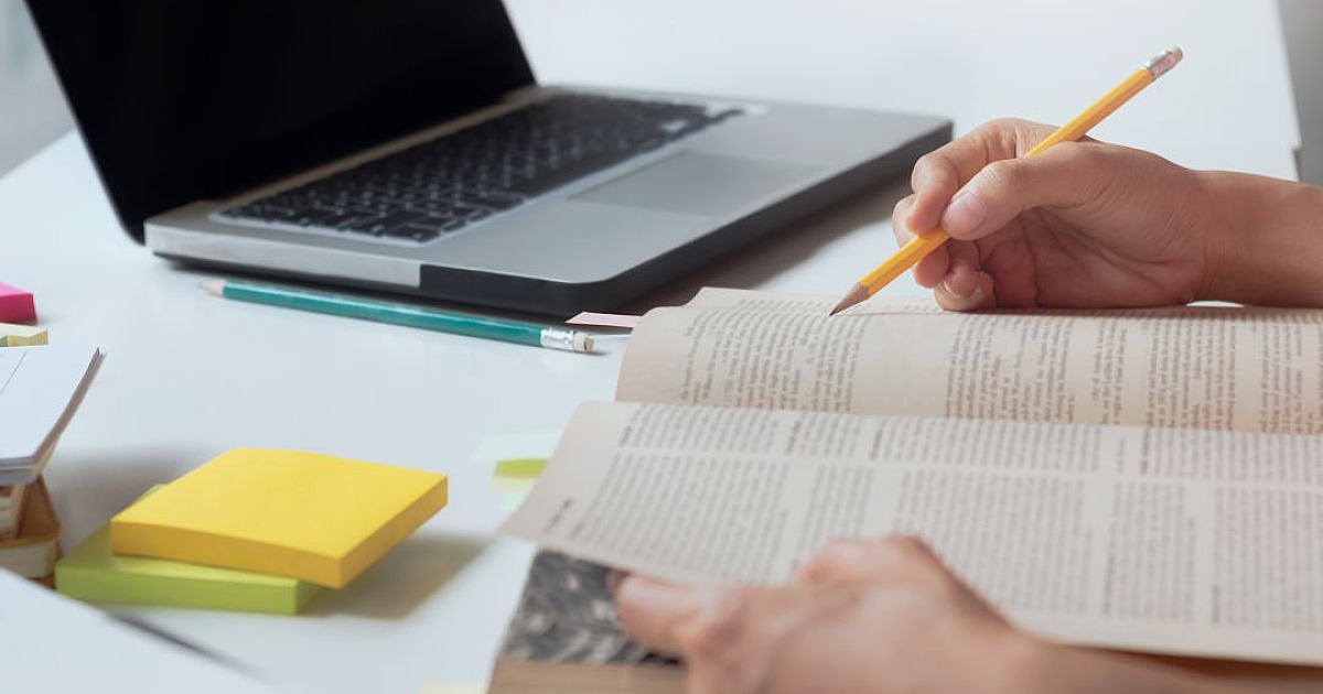 Santander oferece mil bolsas gratuitas de espanhol