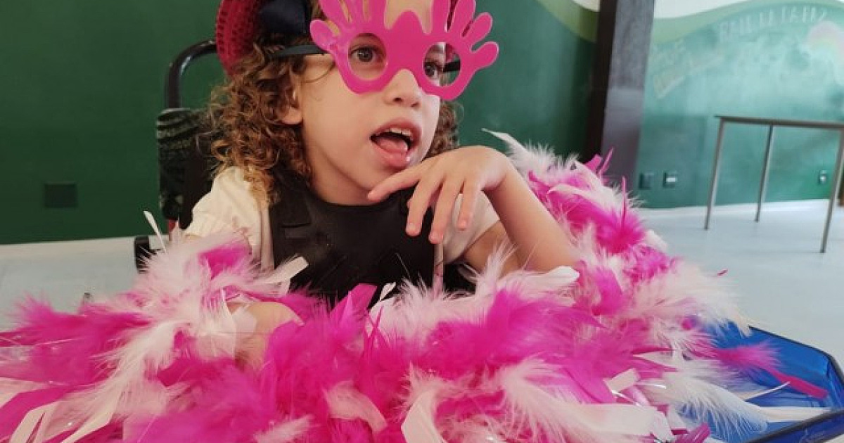 Rainha da Paz pede doação de alimentos para assistidos