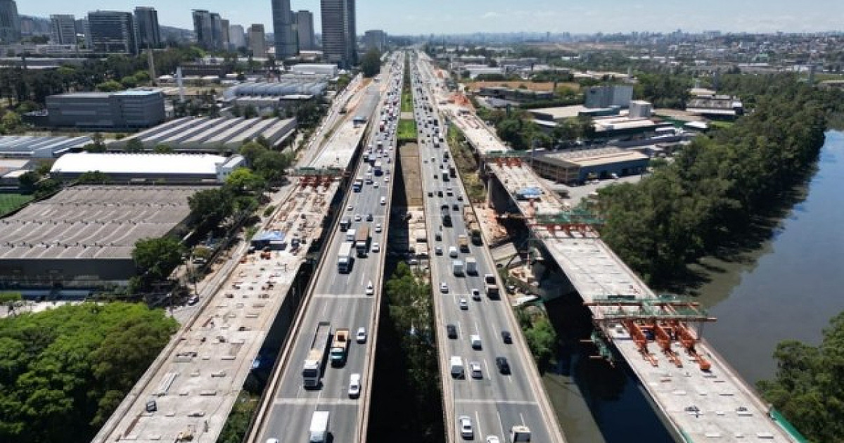 Nova Ponte Guilherme de Almeida atinge marco estrutural com fechamento do vão central em Barueri