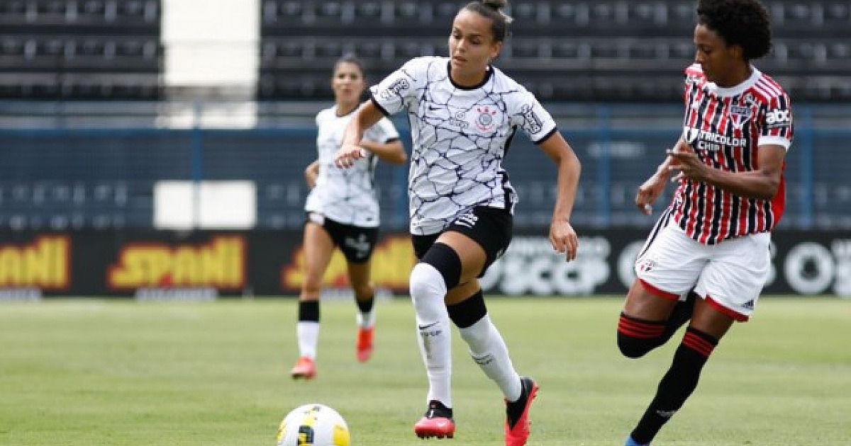 São Paulo e Corinthians se enfrentam na Arena Barueri pelo Campeonato Paulista de Futebol Feminino