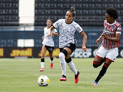 São Paulo e Corinthians se enfrentam na Arena Barueri pelo Campeonato Paulista de Futebol Feminino