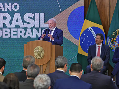 Governo anuncia 'socorro' de R$ 30 bi em crédito para setores afetados por tarifaço