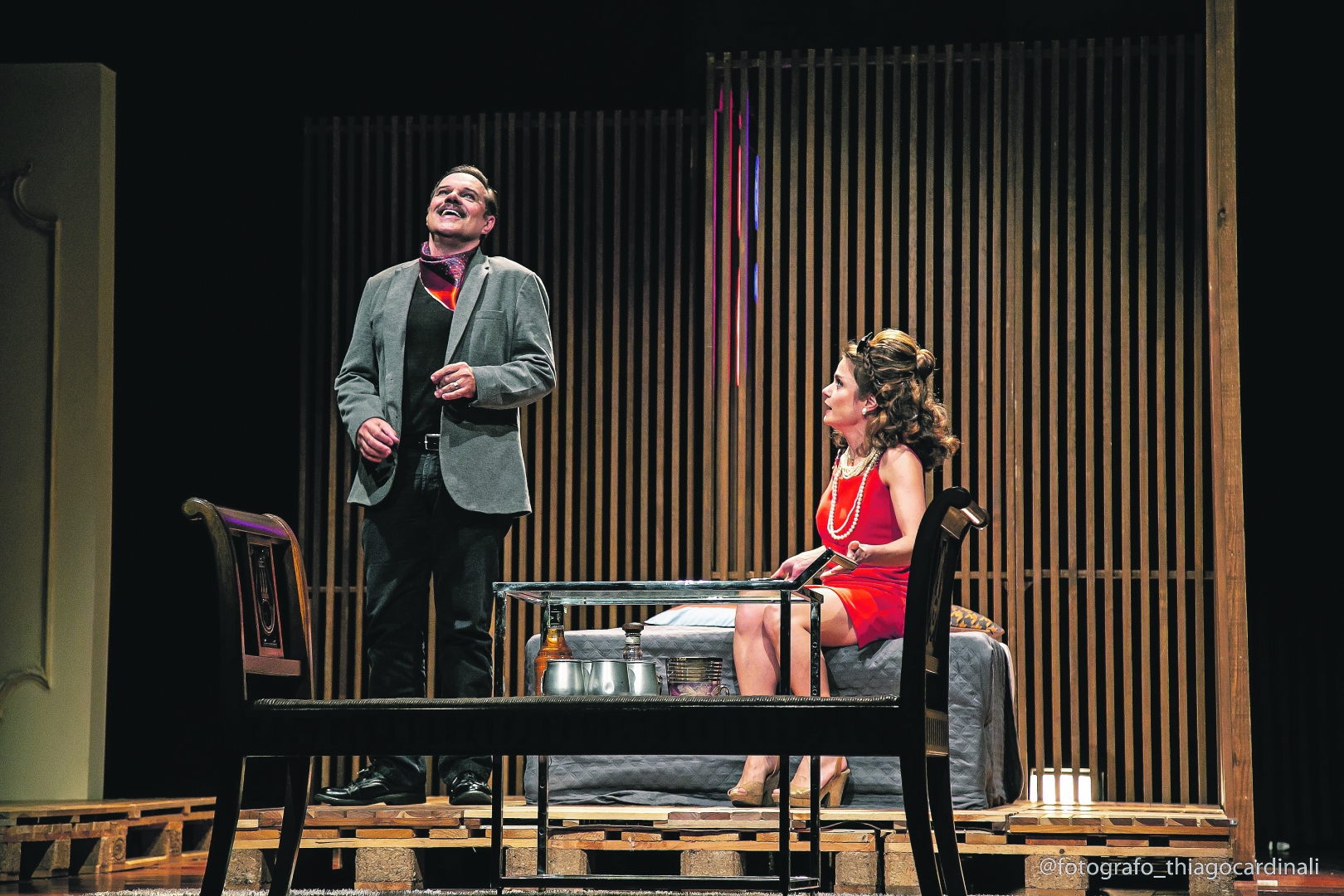 Gênero que marcou sua carreira, Diogo Vilela retorna à comédia no teatro e na TV