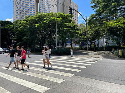 Municípios têm queda de mais de 70% em novos casos da Covid-19