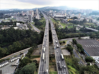 No Carnaval, 693 mil veículos devem passar pela Castello Branco