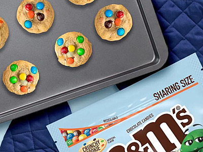 M&M’s lança edição limitada com sabor de cookies no Brasil