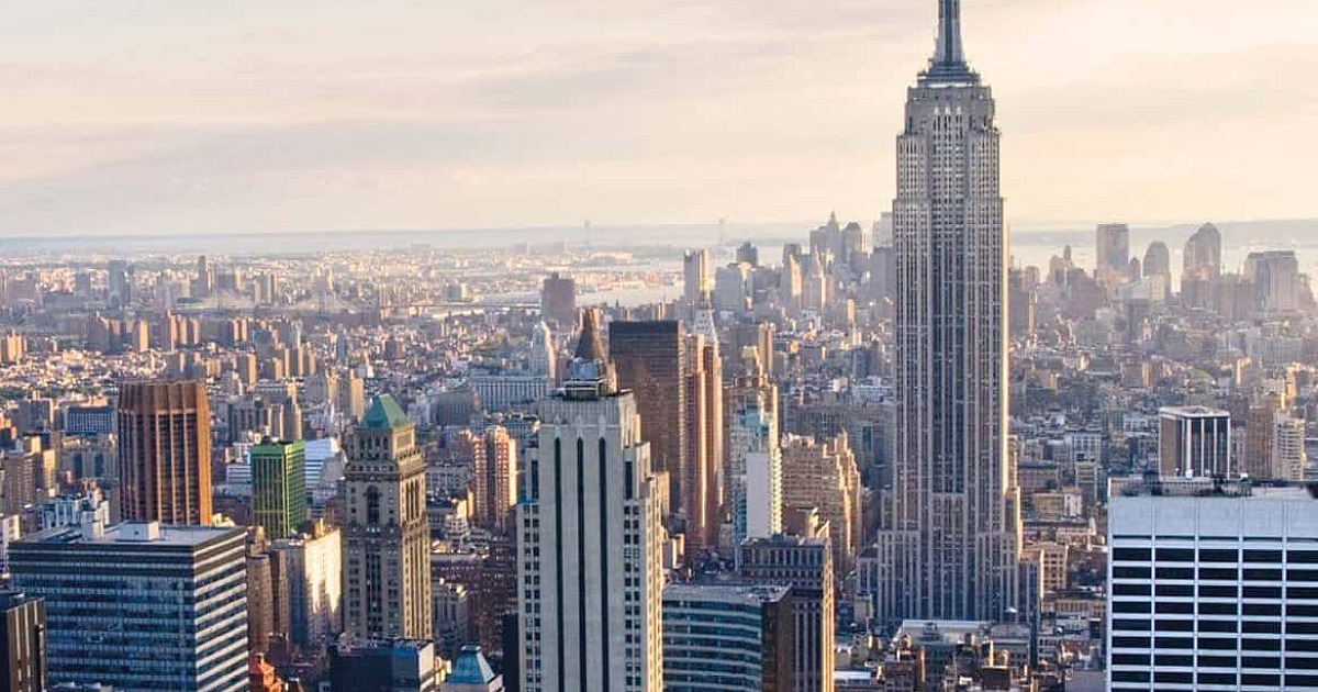 Universidade de Nova York abre processo seletivo de bolsas de estudo para cursos de curta duração