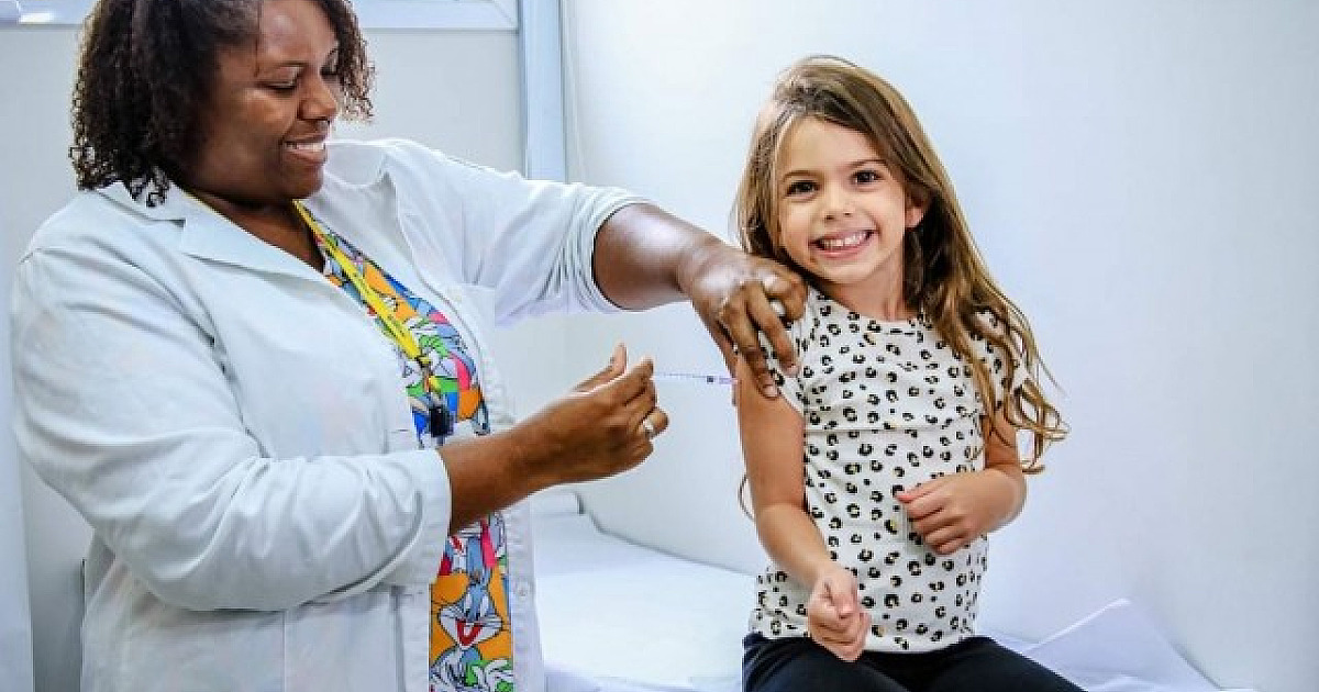 Santana de Parnaíba realiza campanha de vacinação nas escolas municipais