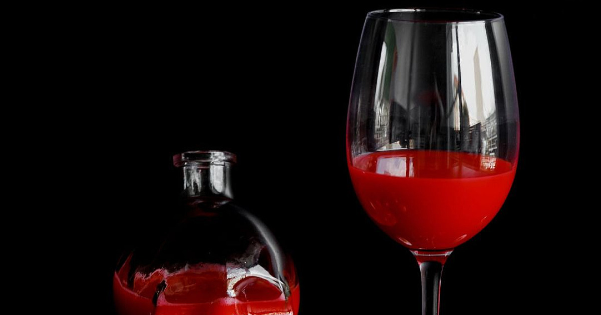 4 drinks para fazer a festa de Halloween em casa