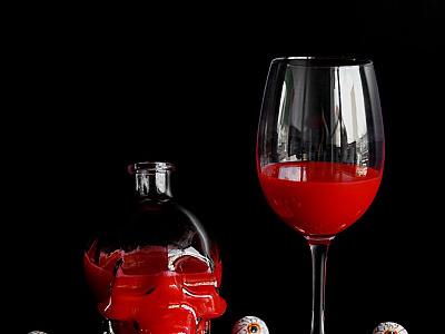 4 drinks para fazer a festa de Halloween em casa