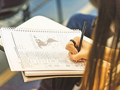 Quarentena é oportunidade para alunos focarem em Enem, diz professora