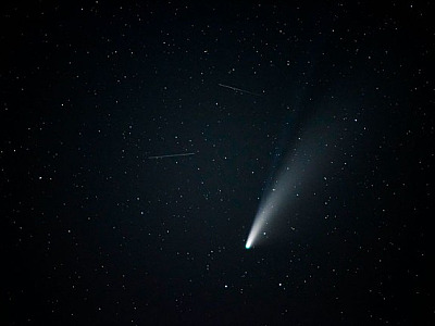 Setembro terá eclipse parcial da Lua e 'cometa do século'