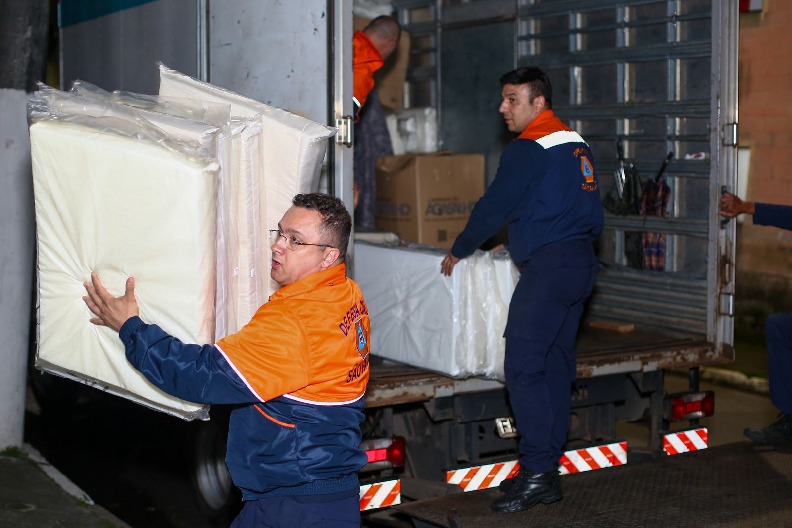 Governo de SP firma parceria com voluntários para reforçar atuação da Defesa Civil