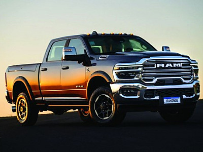 Ram 2500 e 3500 2025 chegam como as picapes diesel mais potentes do mercado, com acessórios exclusiv