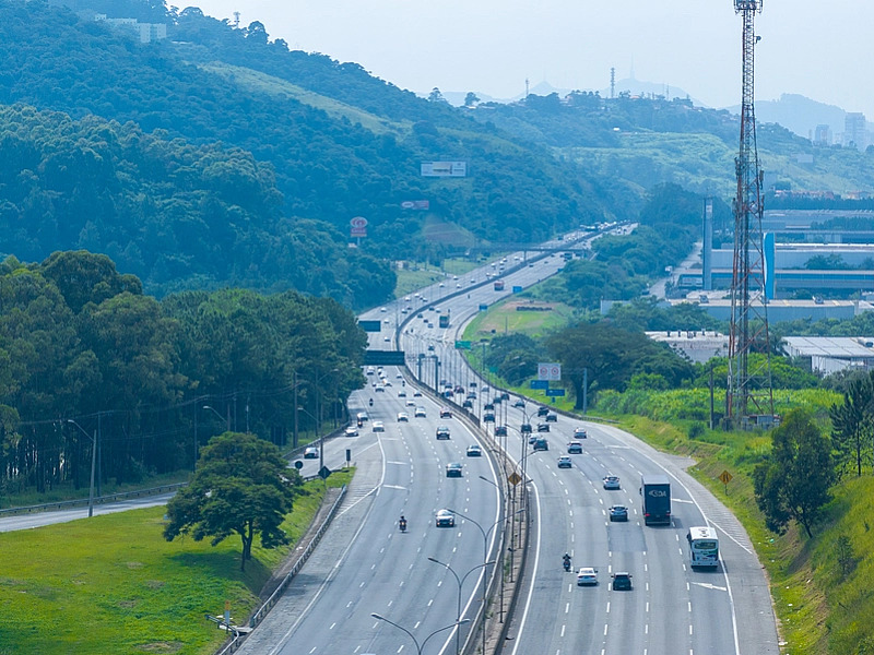 Fluxo na Castello Branco deverá aumentar no Natal e ser menor no Ano Novo, segundo Ecovias