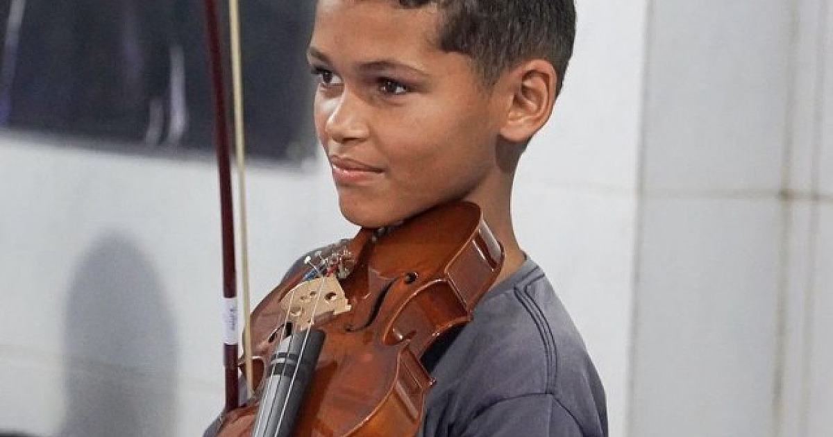 Com show de Zezé de Camargo, Fundação Edmílson terá noite de gala em prol de seus projetos