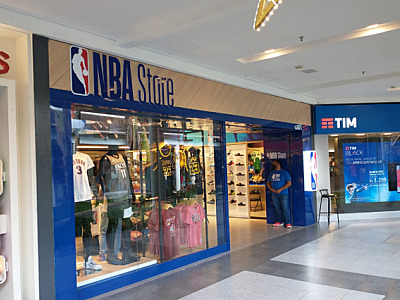 Shopping Tamboré inaugura NBA Store