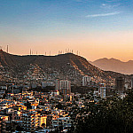 Já chega a 800 o número de mortos em terremoto no Afeganistão