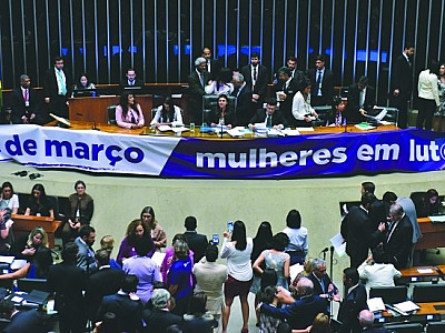 Eleição de 2018 colocará à prova participação feminina mais uma vez