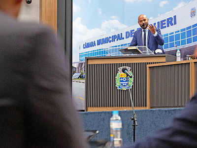 Clima de campanha antecipada se acirra e vereadores miram ‘infiltrados’