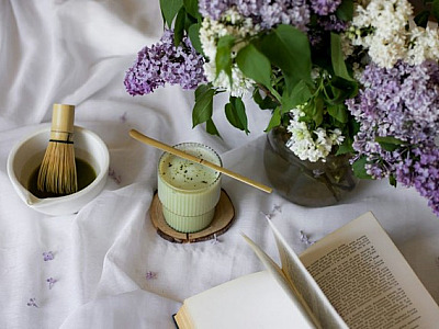 6 opções de chá gelado para relaxar nos dias quentes