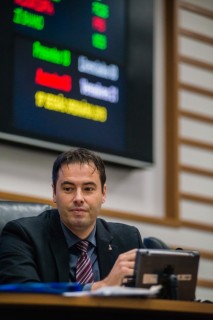 Fabião quer Escola do Parlamento e transmissão ao vivo de licitações