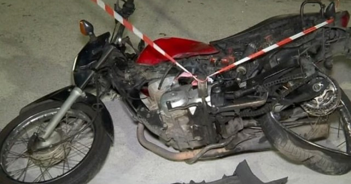 Carros de luxo em racha atingem moto em Alphaville e deixam passageira amputada