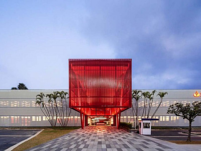 Santander abre 100 vagas de emprego com salários de até R$ 25 mil