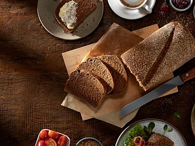 Outback aposta em nova versão de seu pão australiano para levar para casa