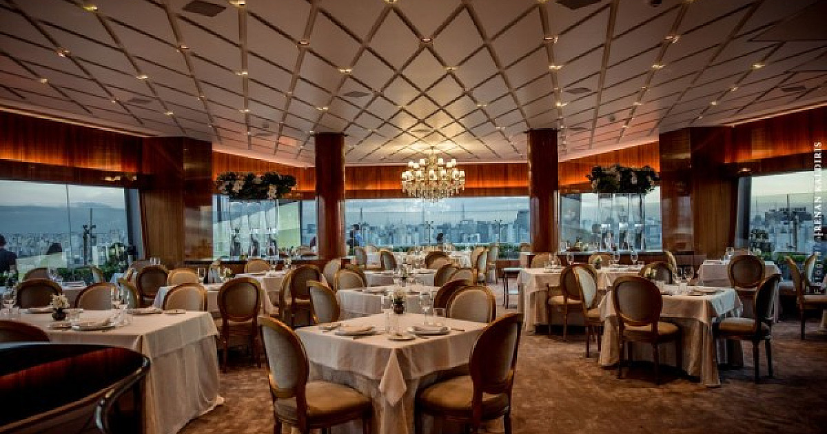 Terraço Itália presenteia casais com garrafa de champagne neste Dia dos Namorados