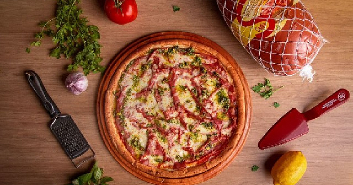 Pizza Prime lança pizza de mortadela em parceria com a Sadia