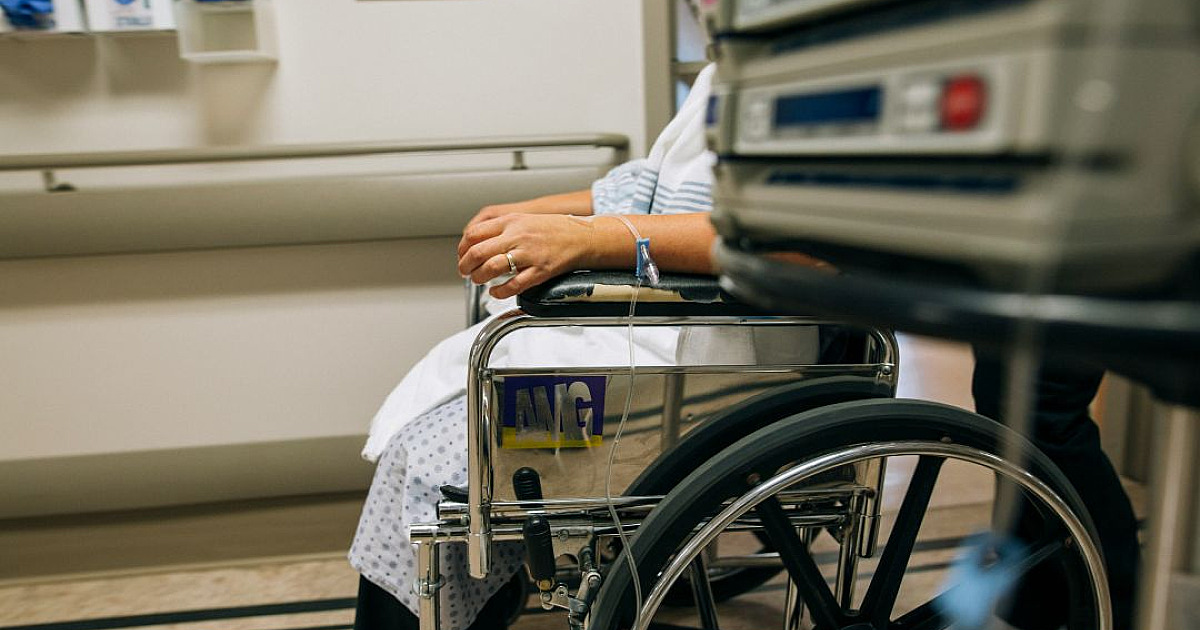 Demência cresce no Brasil em meio a 57 milhões de casos no mundo, alerta OMS