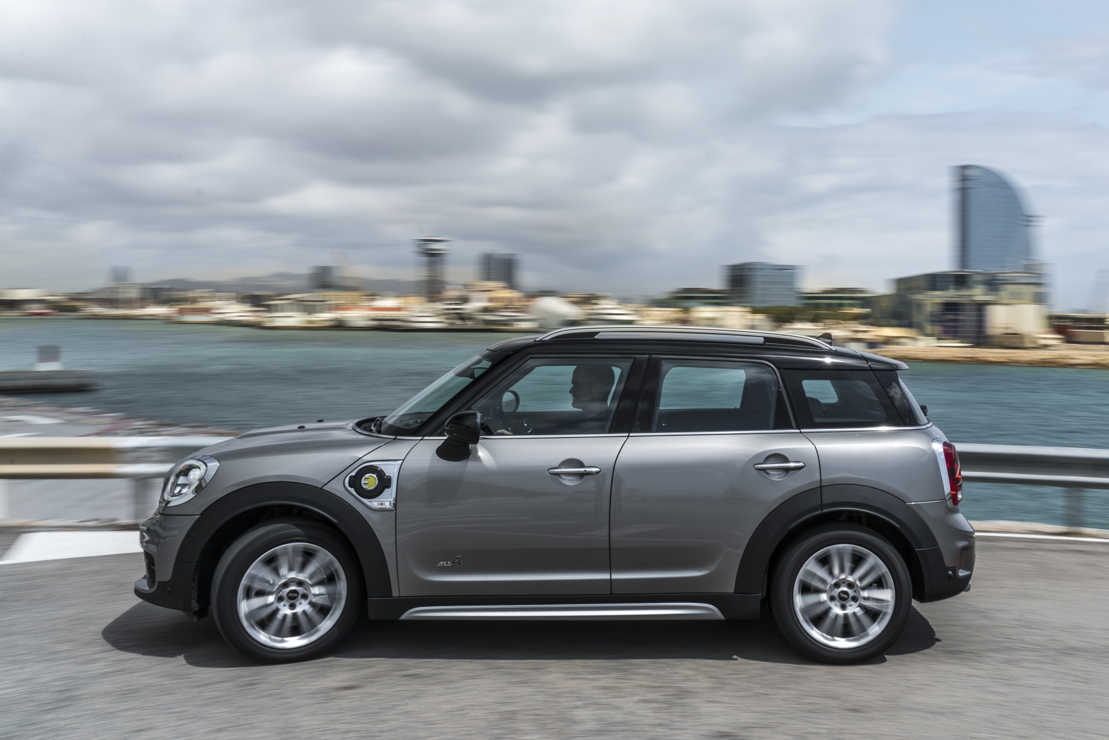 Nova linha 2020 do MINI Countryman estreia no Brasil