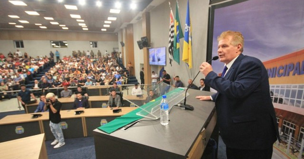 Mudança no PL de Barueri amplia interferência estadual nos diretórios