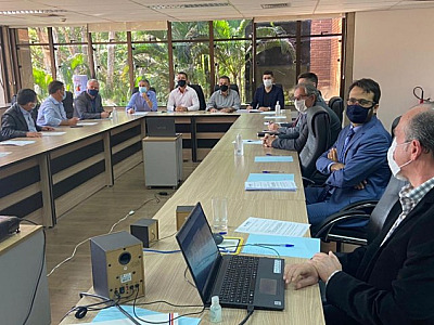 Com saúde ‘sobrecarregada’ prefeitos farão contrato único