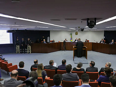 Confira principais defesas feitas no 2º dia do julgamento de Bolsonaro