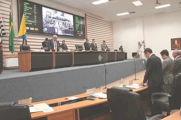 Aumenta número de leis em Barueri e diminui em Parnaíba