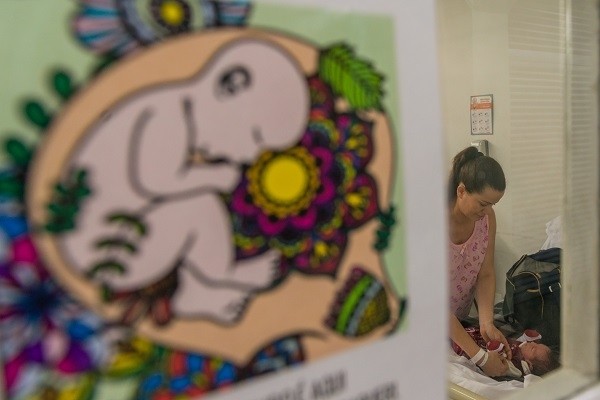 Com lei, Barueri orienta mães sobre direito de escolha ao parto cesariana