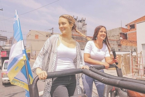 A nove dias das eleições, candidatos da região intensificam campanha corpo a corpo