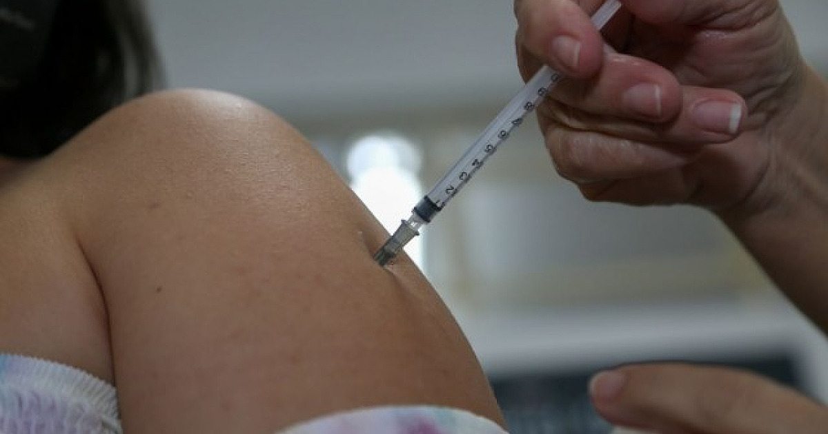 Aplicação de vacinas contra HPV em meninas tem queda em Barueri