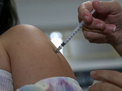 Aplicação de vacinas contra HPV em meninas tem queda em Barueri