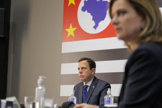 Doria fala em sanção a municípios, mas Marco Vinholi promete diálogo