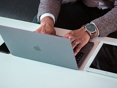 Protegendo Seu Negócio Online: Como Pequenas Empresas em Alphaville Podem Usar VPNs