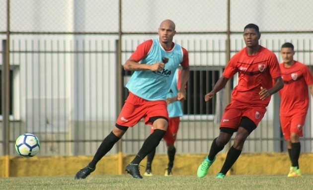 Oeste tenta espantar crise e vaga na Copa do Brasil